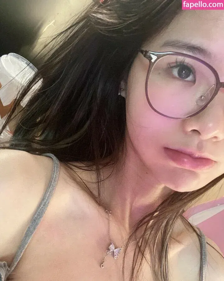 irissiri129 Onlyfans Photo Gallery 