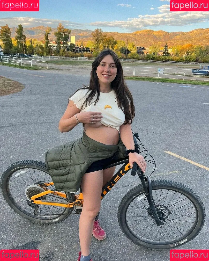 Erin Ashford Onlyfans Photo Gallery 