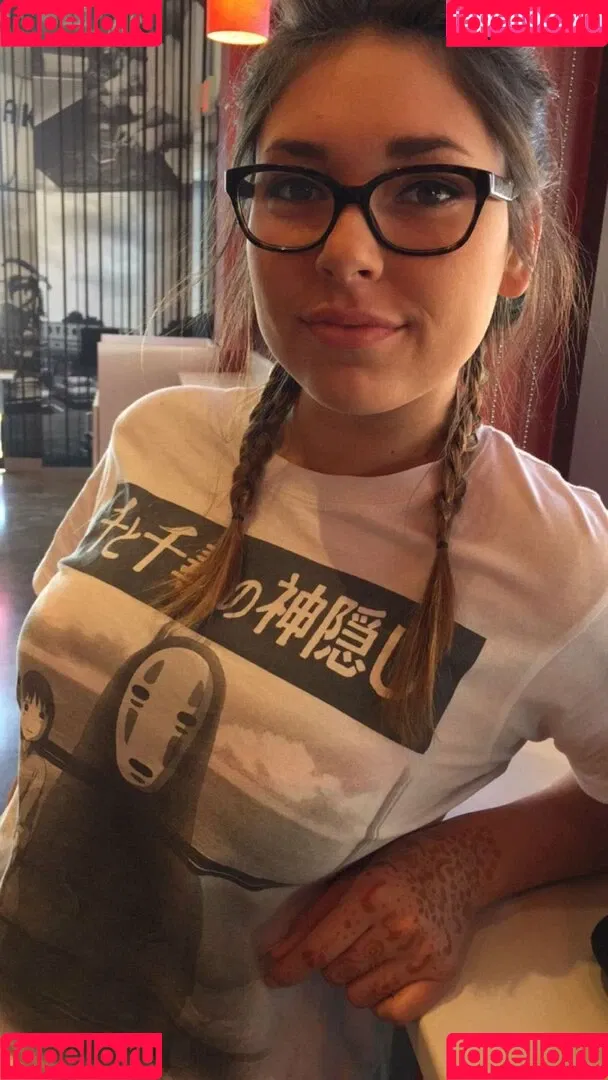 Erin Ashford Onlyfans Photo Gallery 