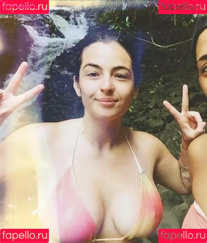 Alanna Masterson Onlyfans Photo Gallery 