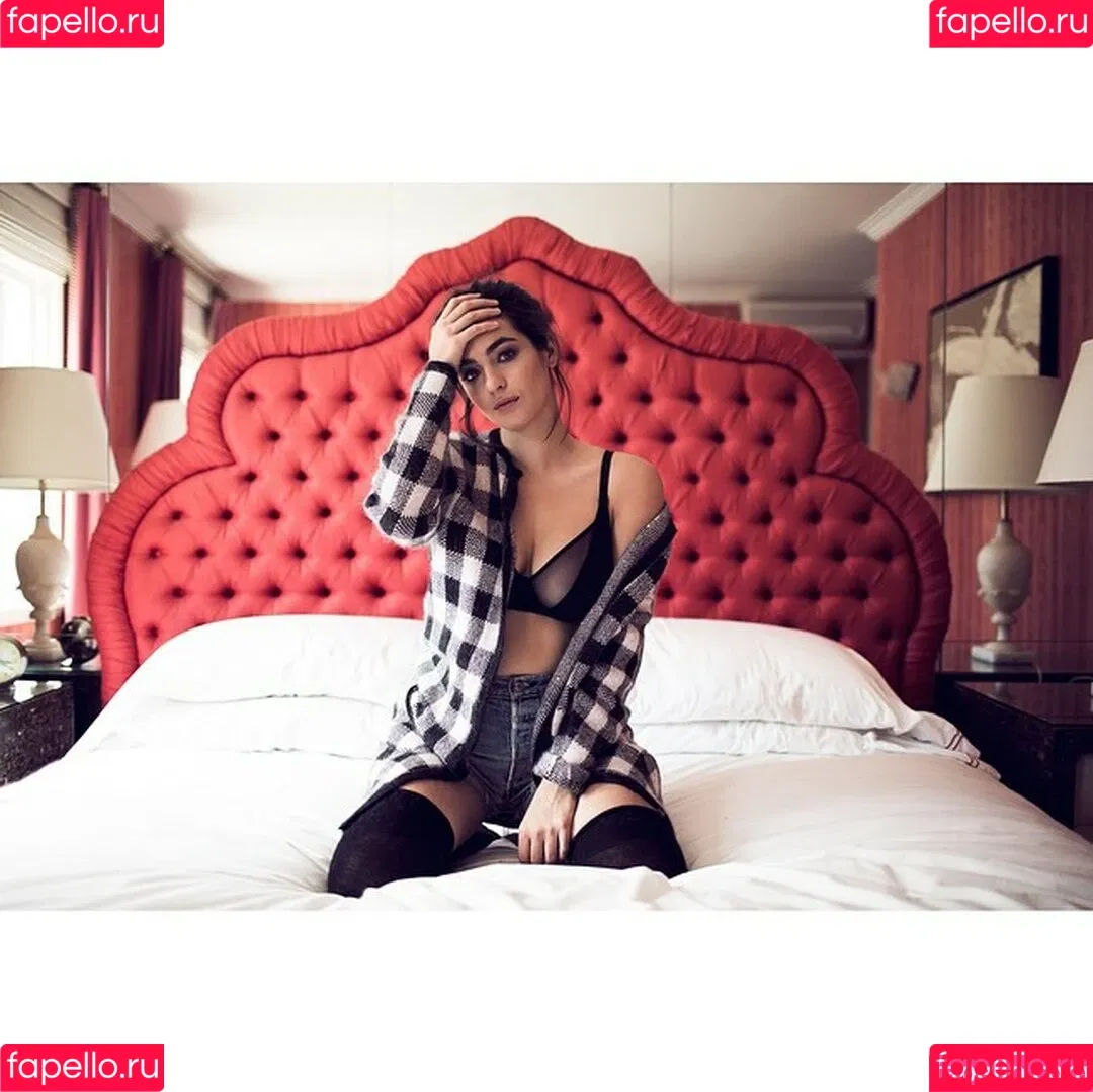 Alanna Masterson Onlyfans Photo Gallery 
