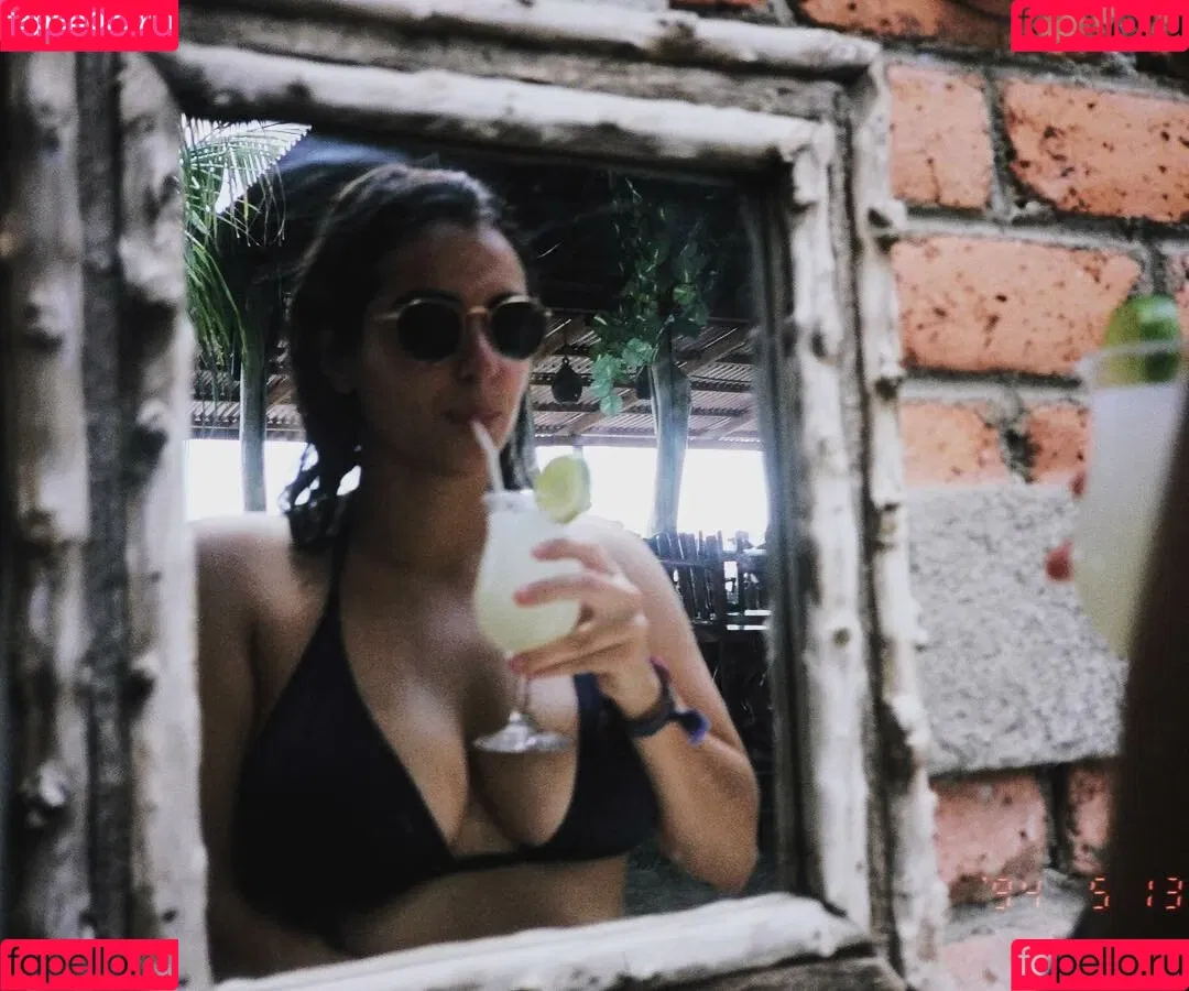 Alanna Masterson Onlyfans Photo Gallery 