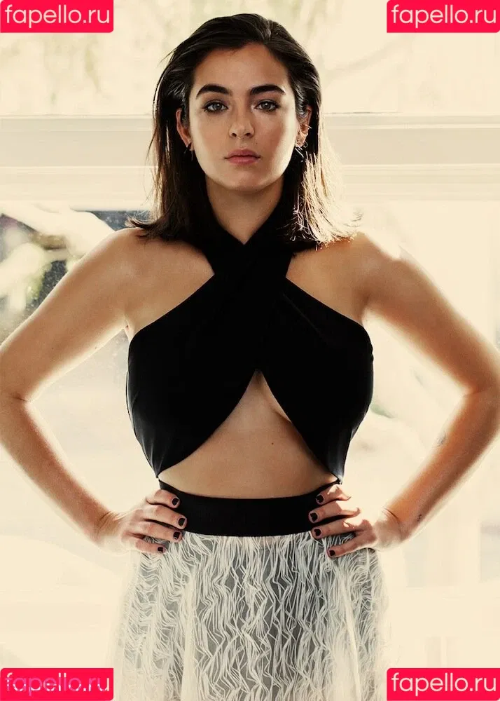 Alanna Masterson Onlyfans Photo Gallery 