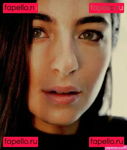 Alanna Masterson Onlyfans Photo Gallery 