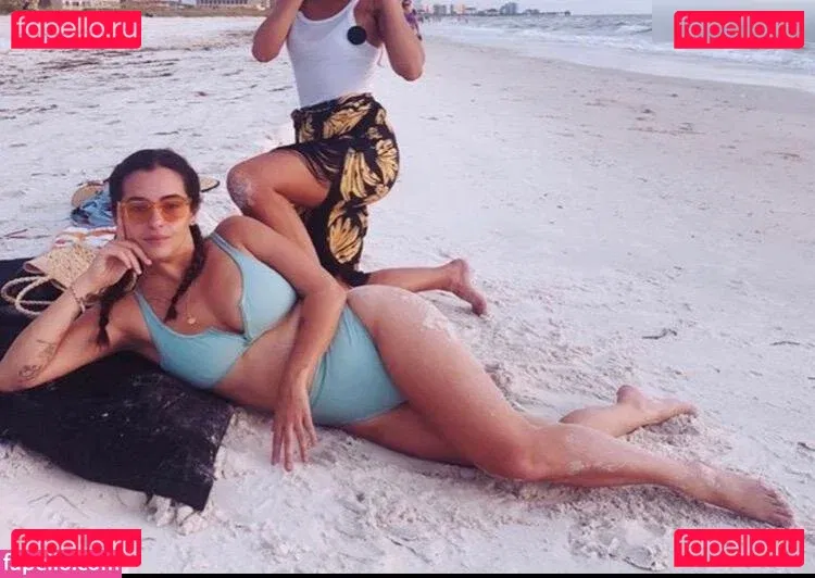 Alanna Masterson Onlyfans Photo Gallery 