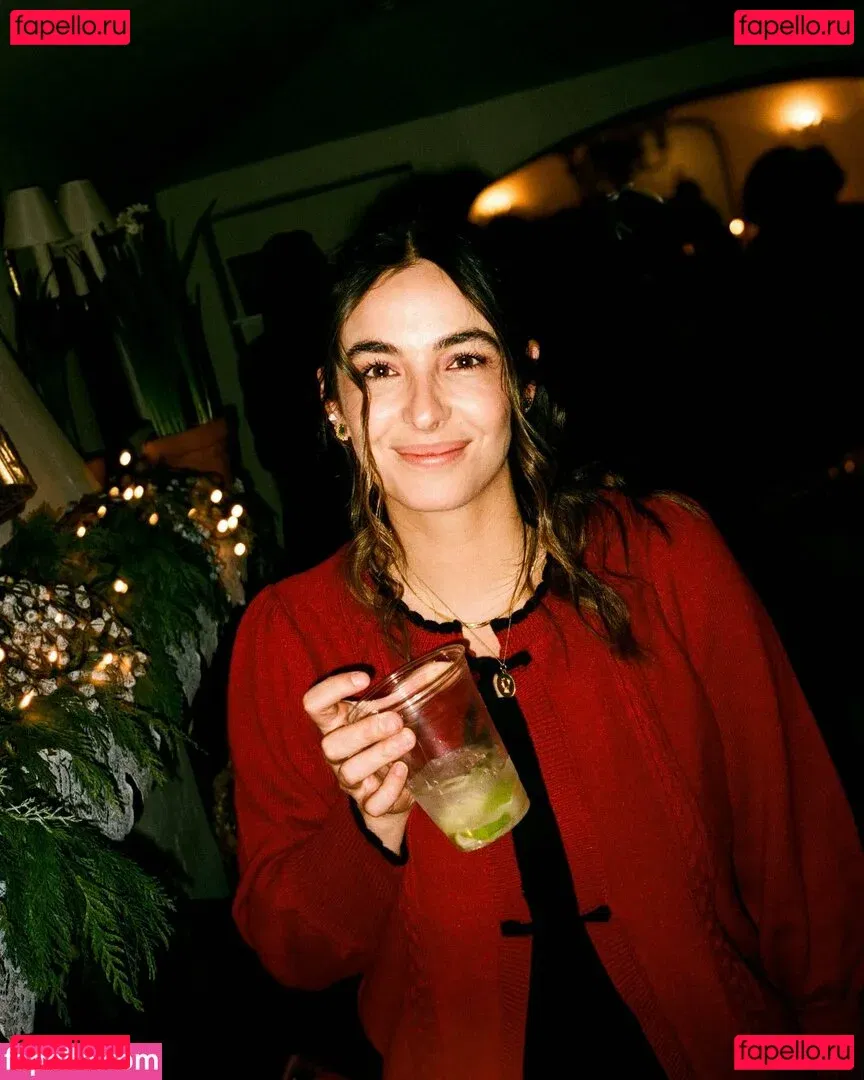 Alanna Masterson Onlyfans Photo Gallery 