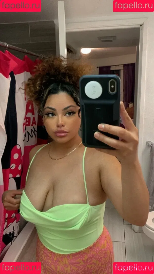 RosalbaNaomi Onlyfans Photo Gallery 