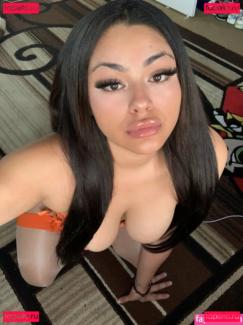 RosalbaNaomi Onlyfans Photo Gallery 