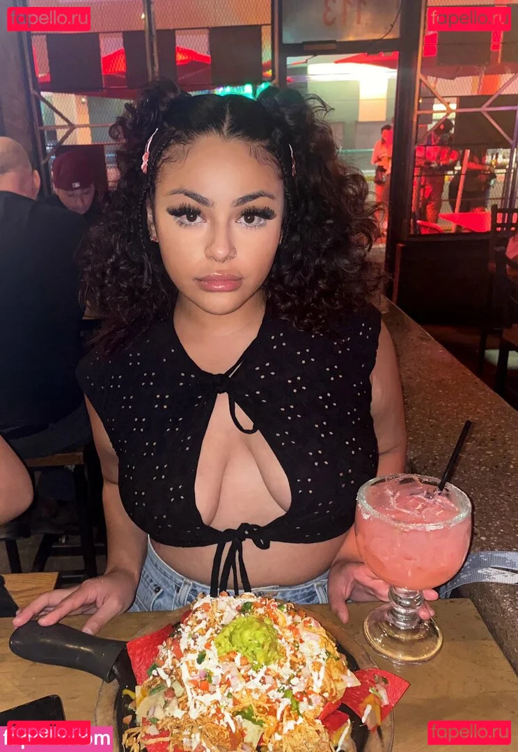 RosalbaNaomi Onlyfans Photo Gallery 