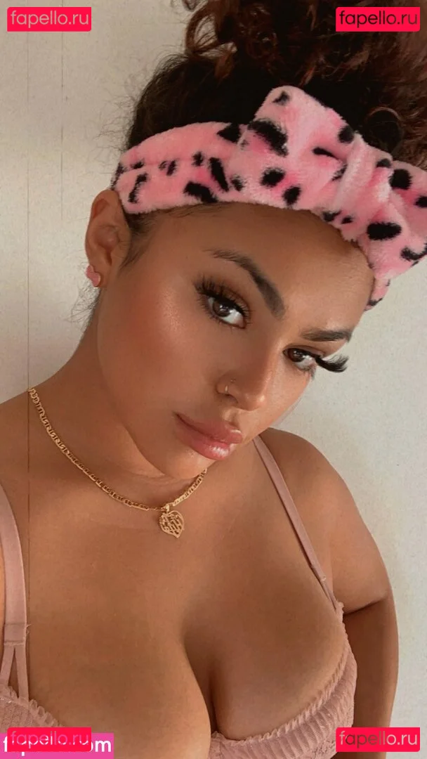 RosalbaNaomi Onlyfans Photo Gallery 