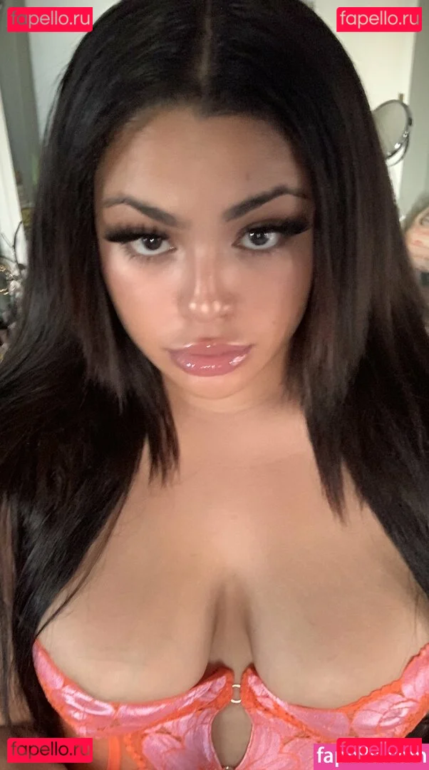 RosalbaNaomi Onlyfans Photo Gallery 