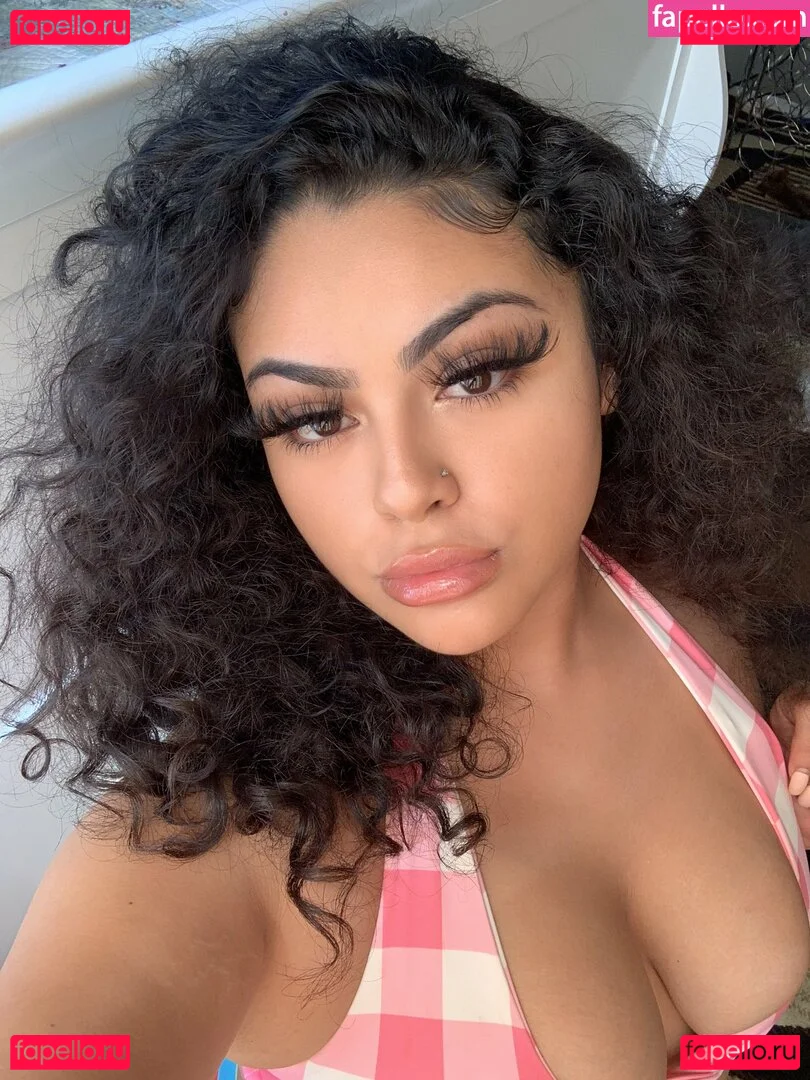 RosalbaNaomi Onlyfans Photo Gallery 