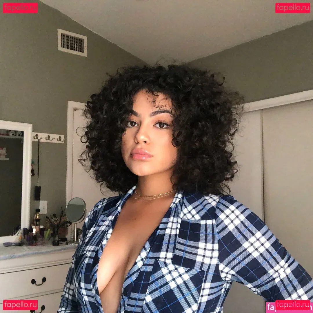 RosalbaNaomi Onlyfans Photo Gallery 