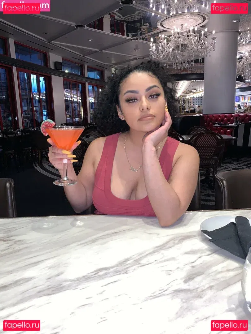 RosalbaNaomi Onlyfans Photo Gallery 