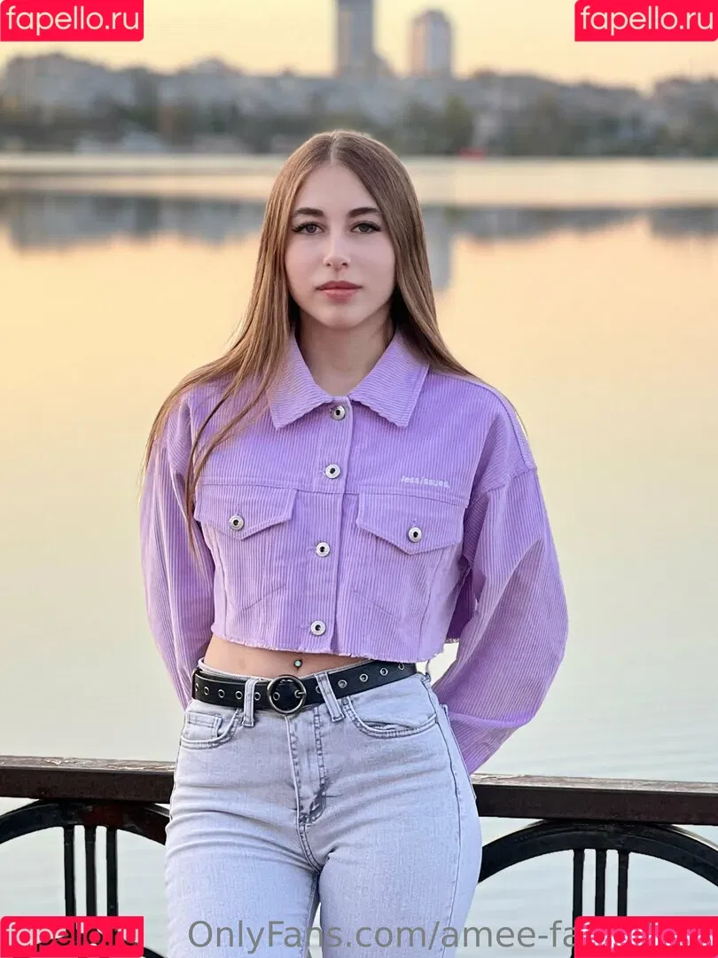 little-lisa Onlyfans Photo Gallery 