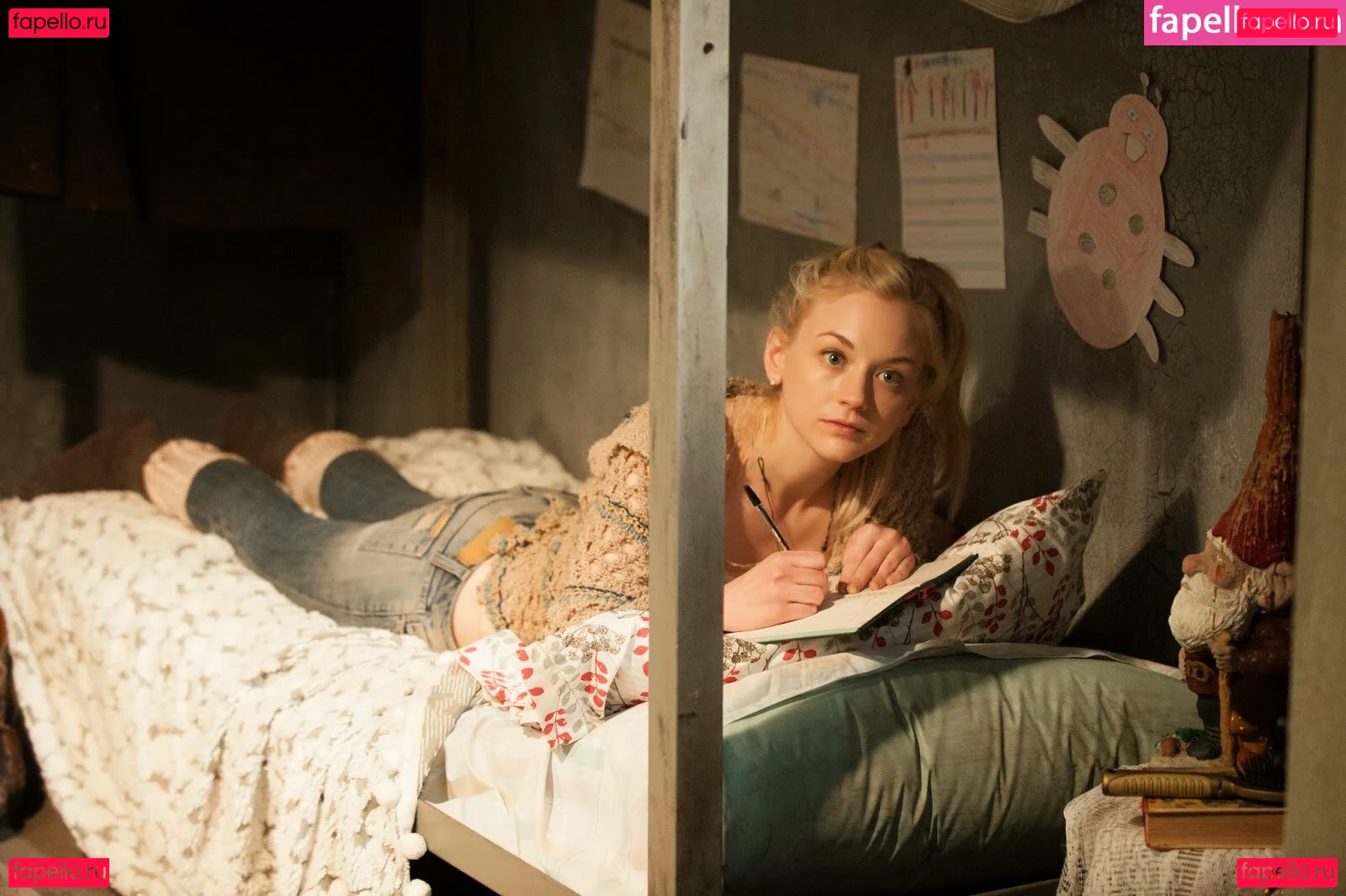 Emily Kinney Onlyfans Photo Gallery 