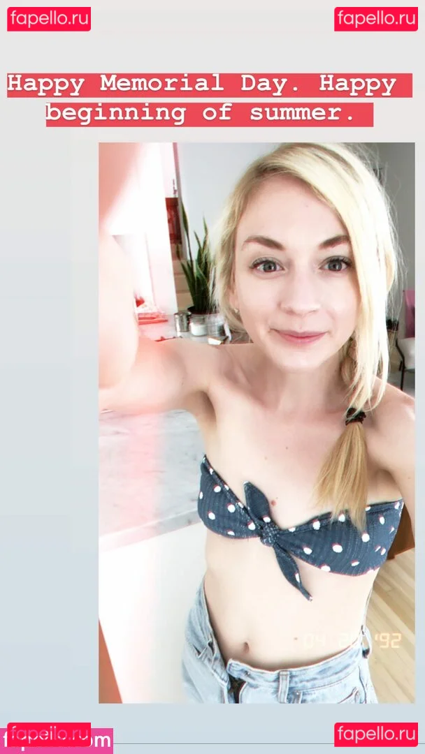 Emily Kinney Onlyfans Photo Gallery 