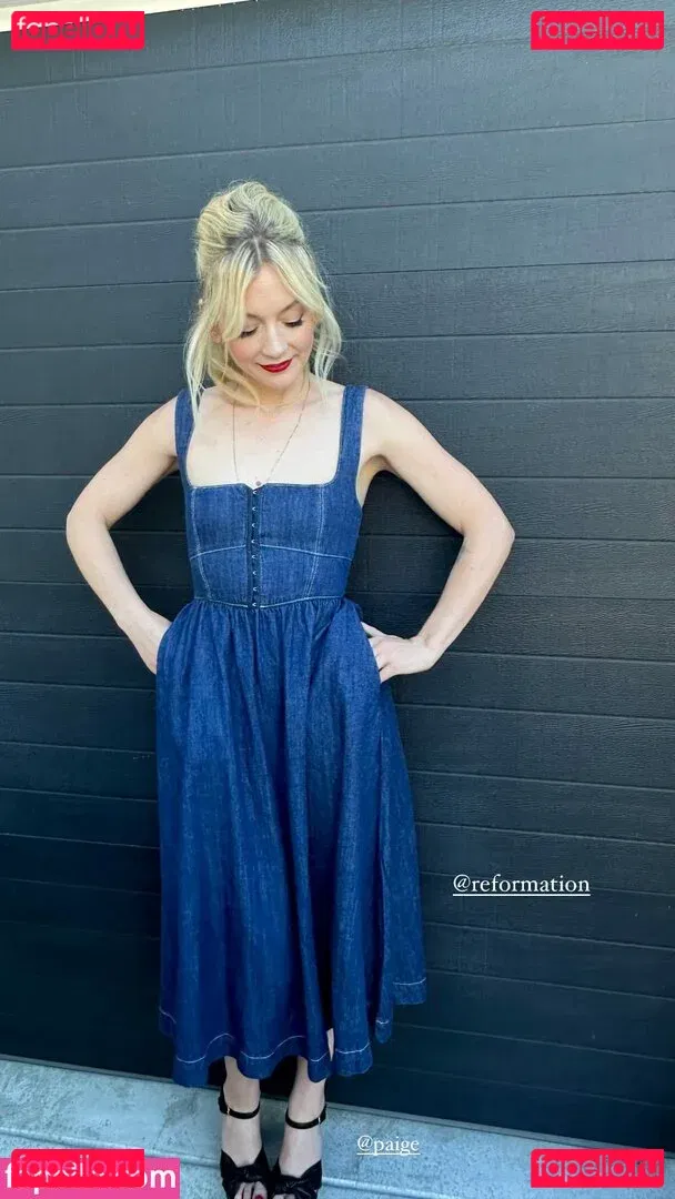 Emily Kinney Onlyfans Photo Gallery 