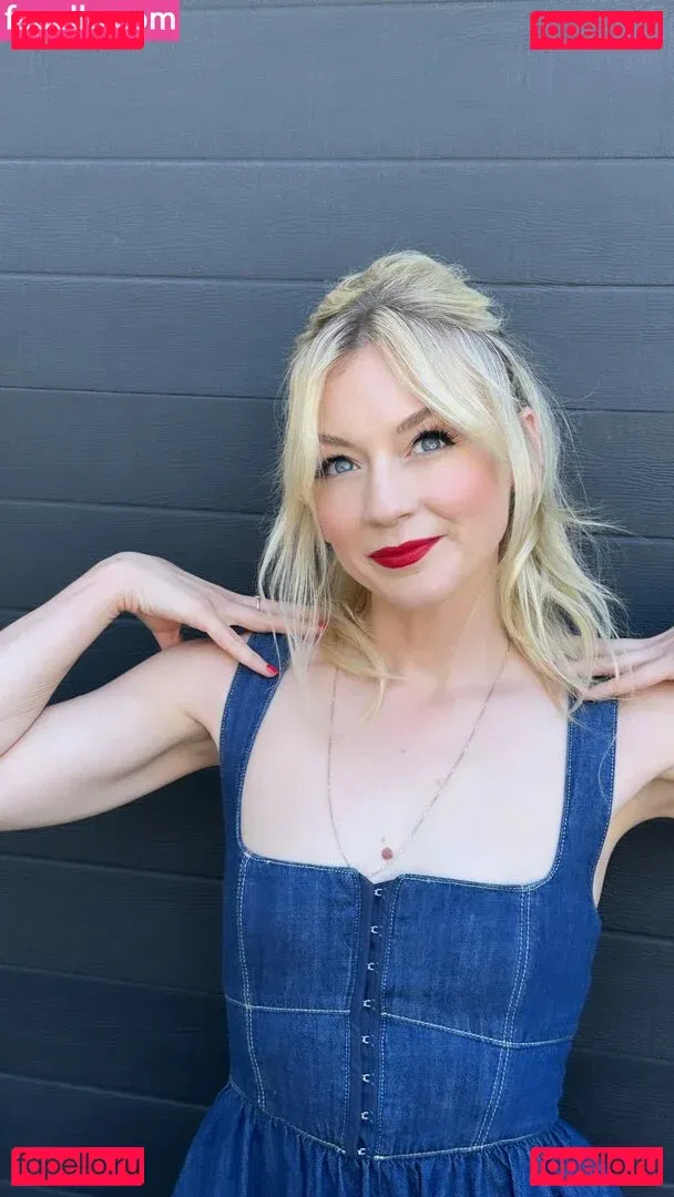Emily Kinney Onlyfans Photo Gallery 