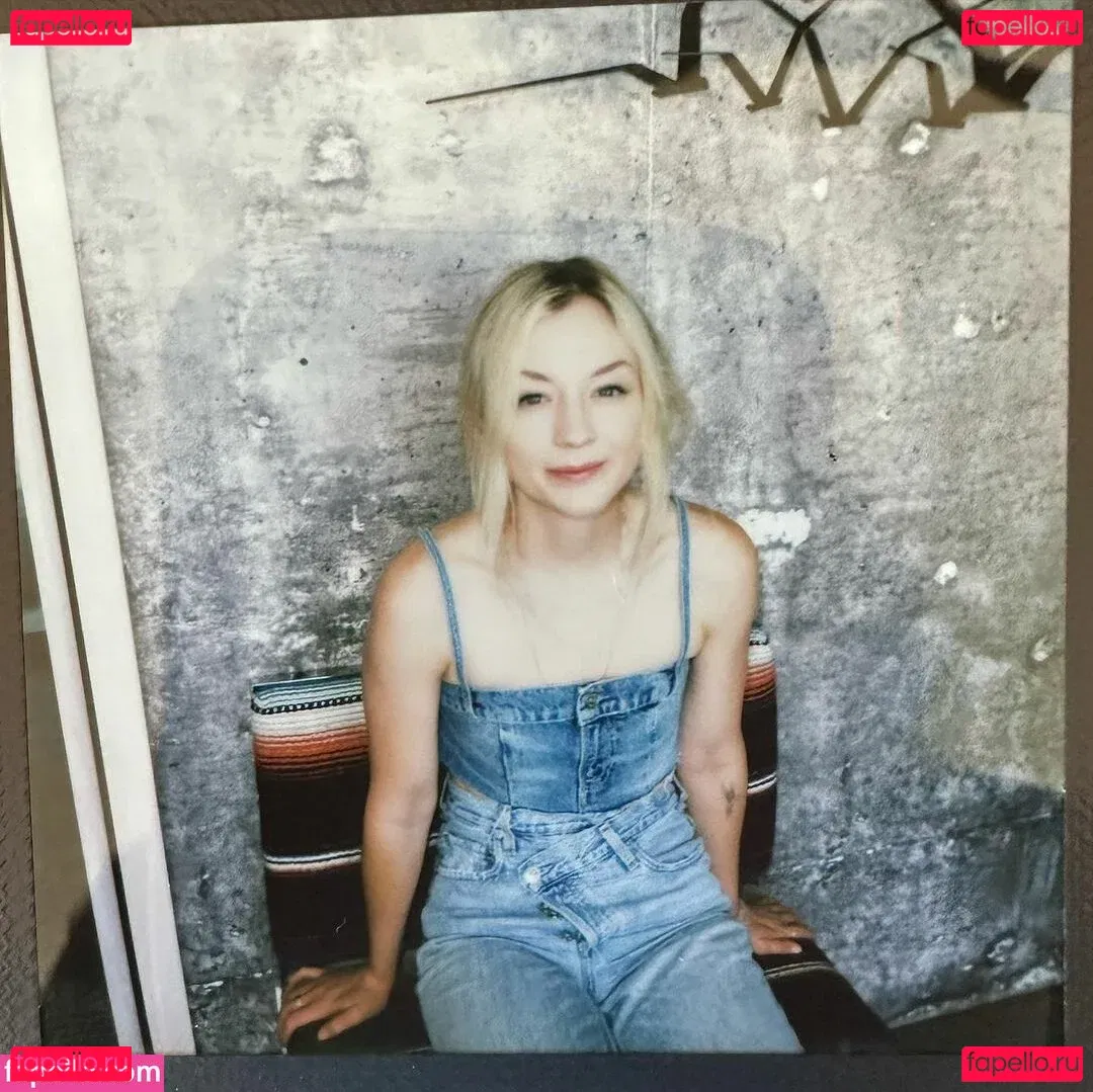 Emily Kinney Onlyfans Photo Gallery 