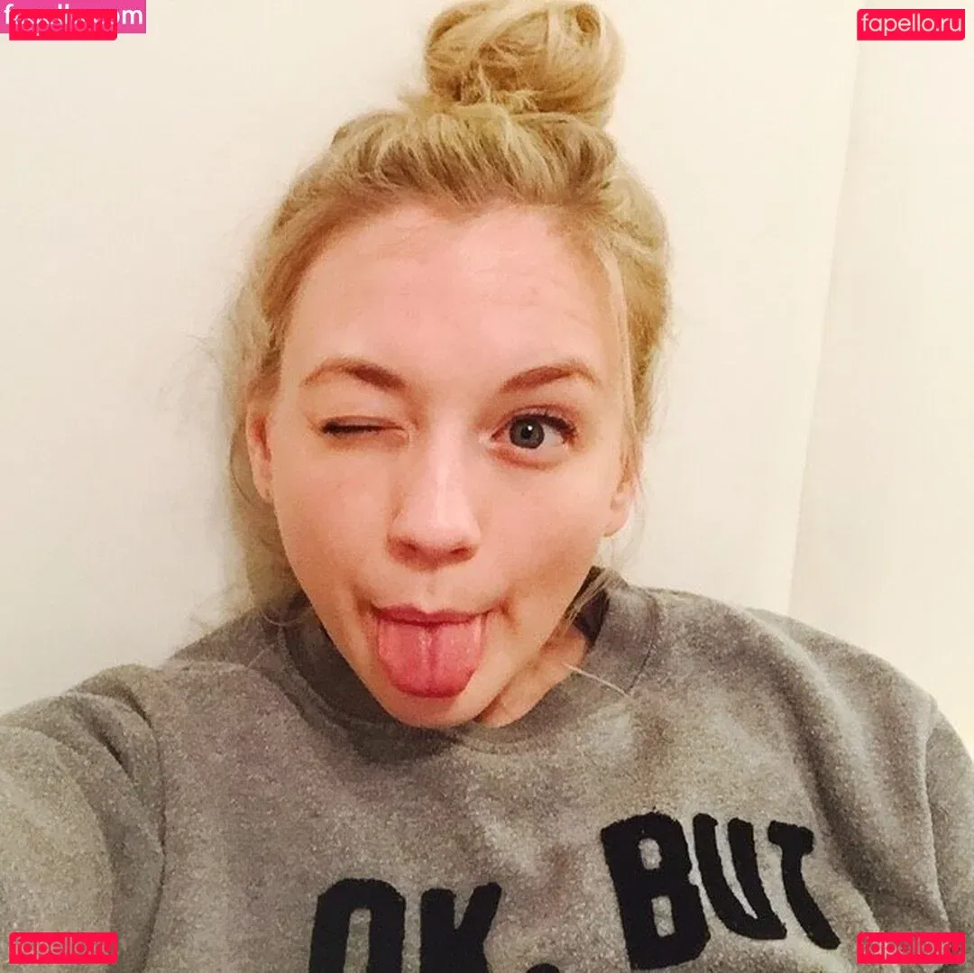 Emily Kinney Onlyfans Photo Gallery 