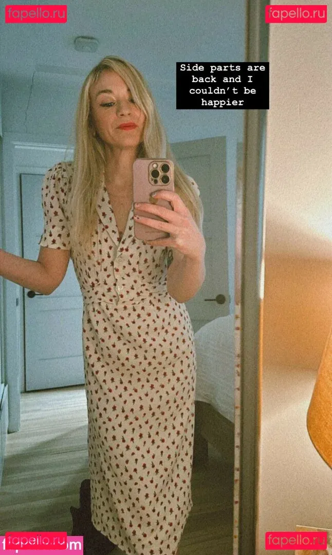 Emily Kinney Onlyfans Photo Gallery 