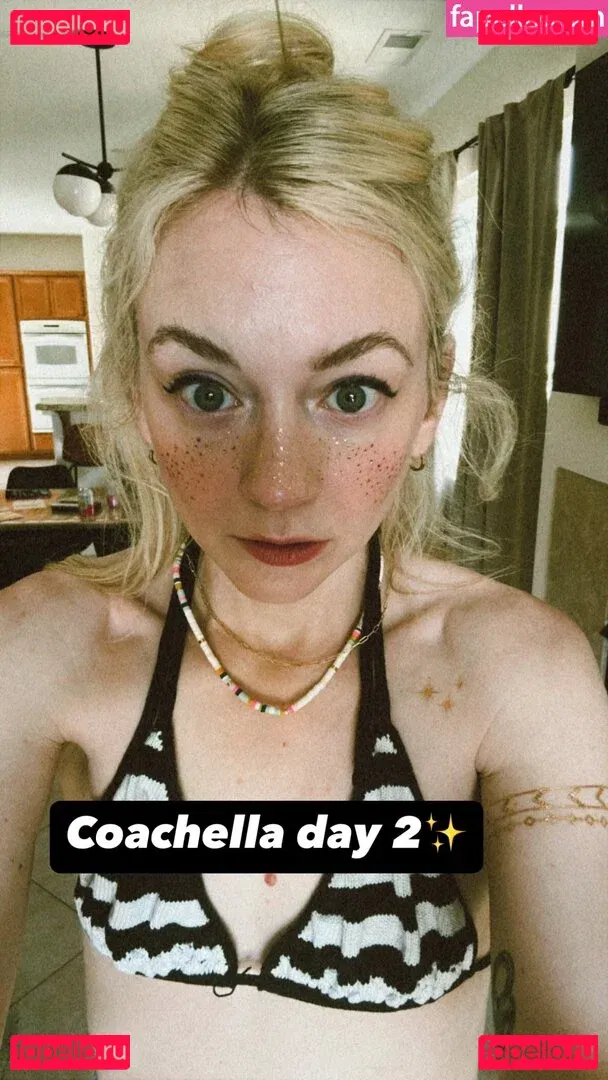 Emily Kinney Onlyfans Photo Gallery 