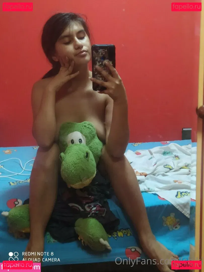 cbiki Onlyfans Photo Gallery 