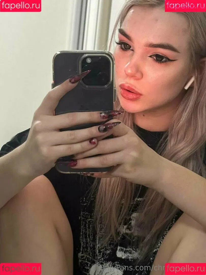 linda_goth Onlyfans Photo Gallery 