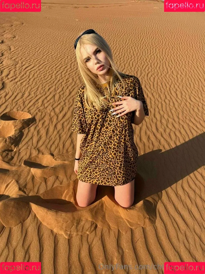 linda_goth Onlyfans Photo Gallery 