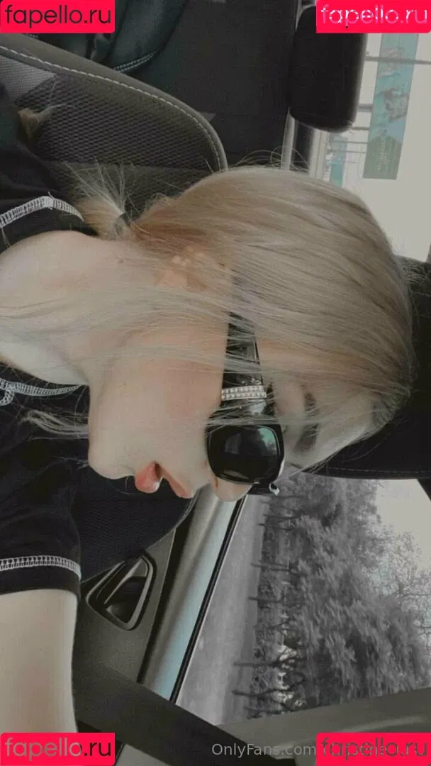 linda_goth Onlyfans Photo Gallery 