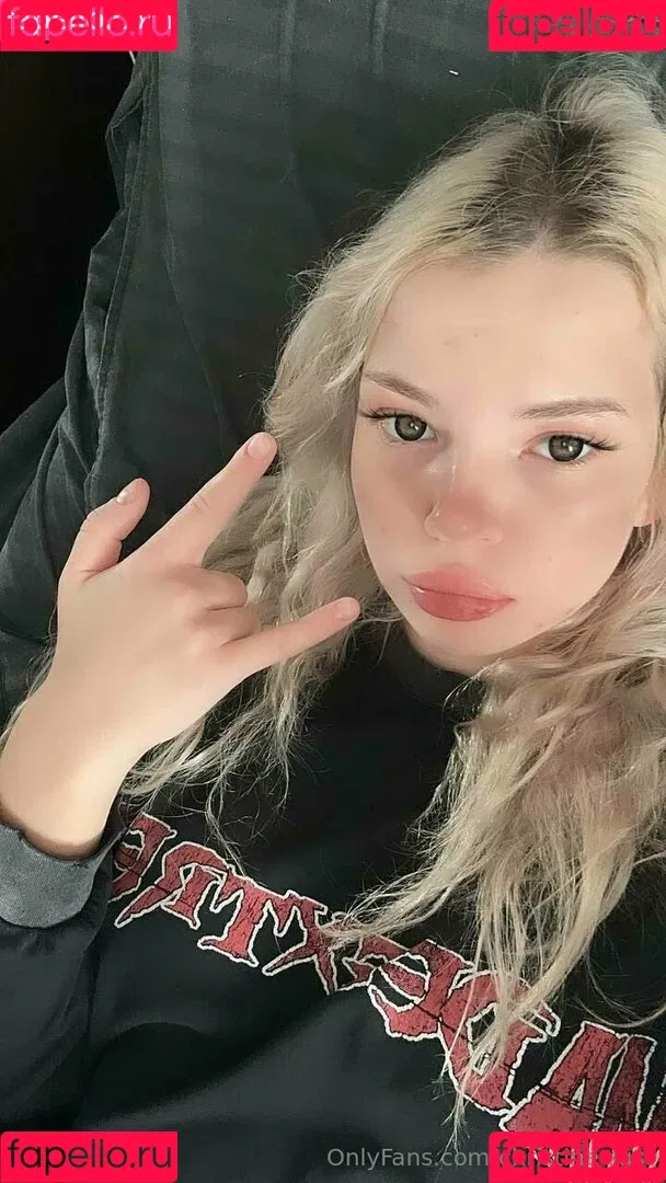 linda_goth Onlyfans Photo Gallery 