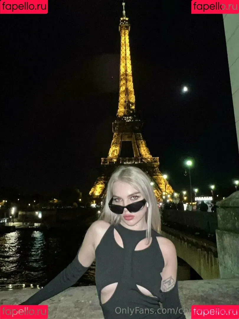 linda_goth Onlyfans Photo Gallery 