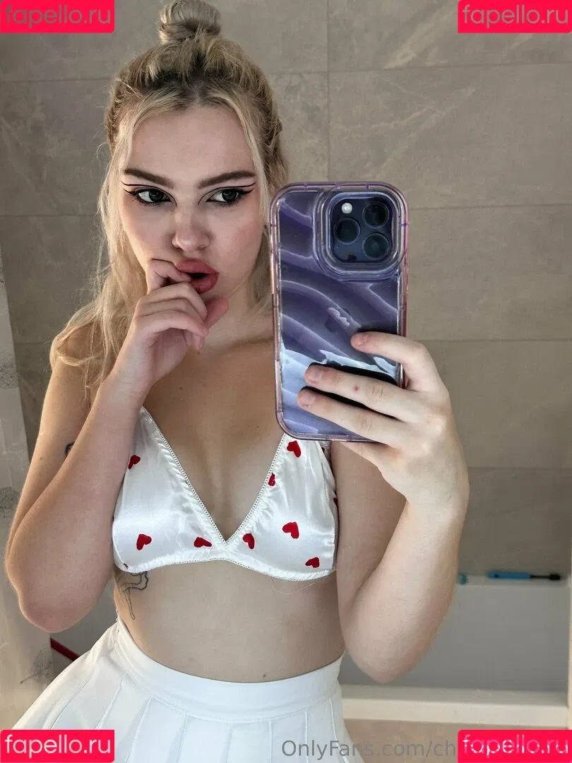 linda_goth Onlyfans Photo Gallery 