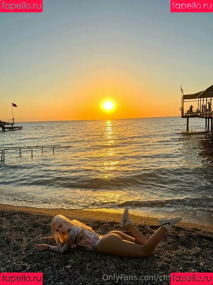 linda_goth Onlyfans Photo Gallery 