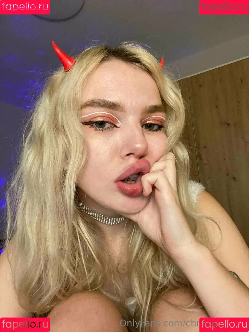 linda_goth Onlyfans Photo Gallery 