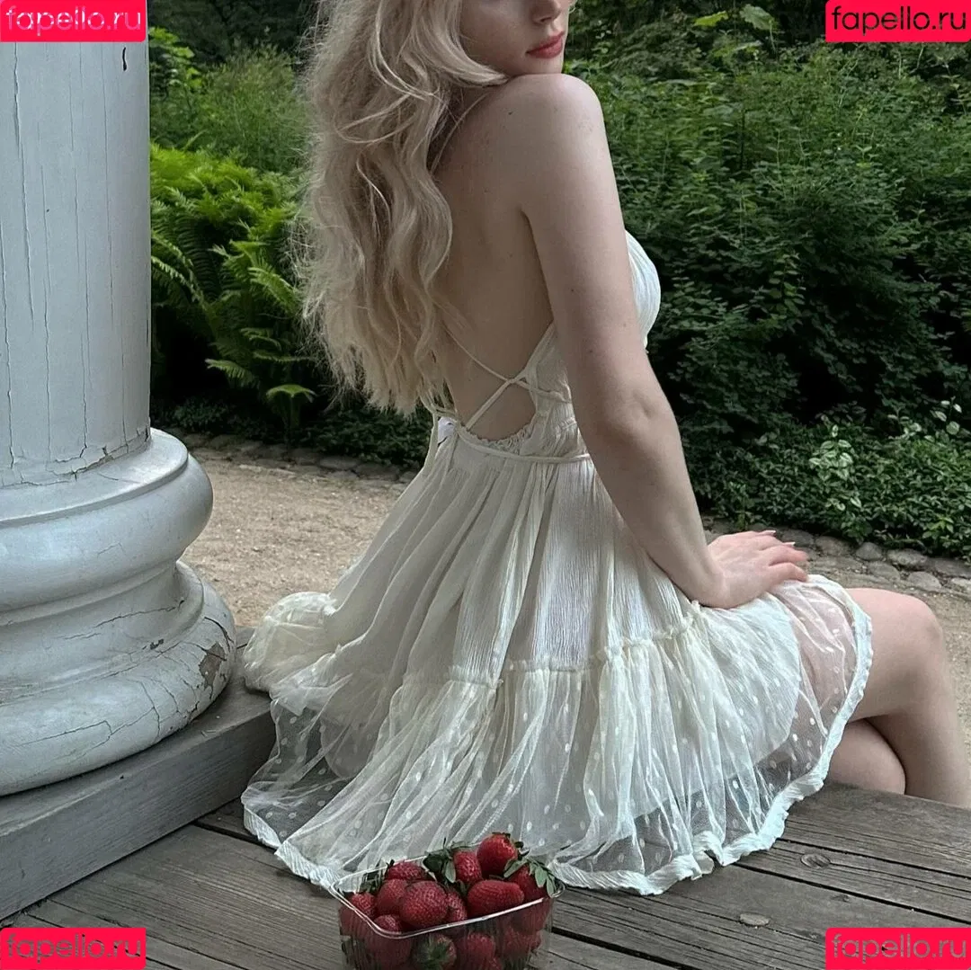 Nikki Beiar Onlyfans Photo Gallery 