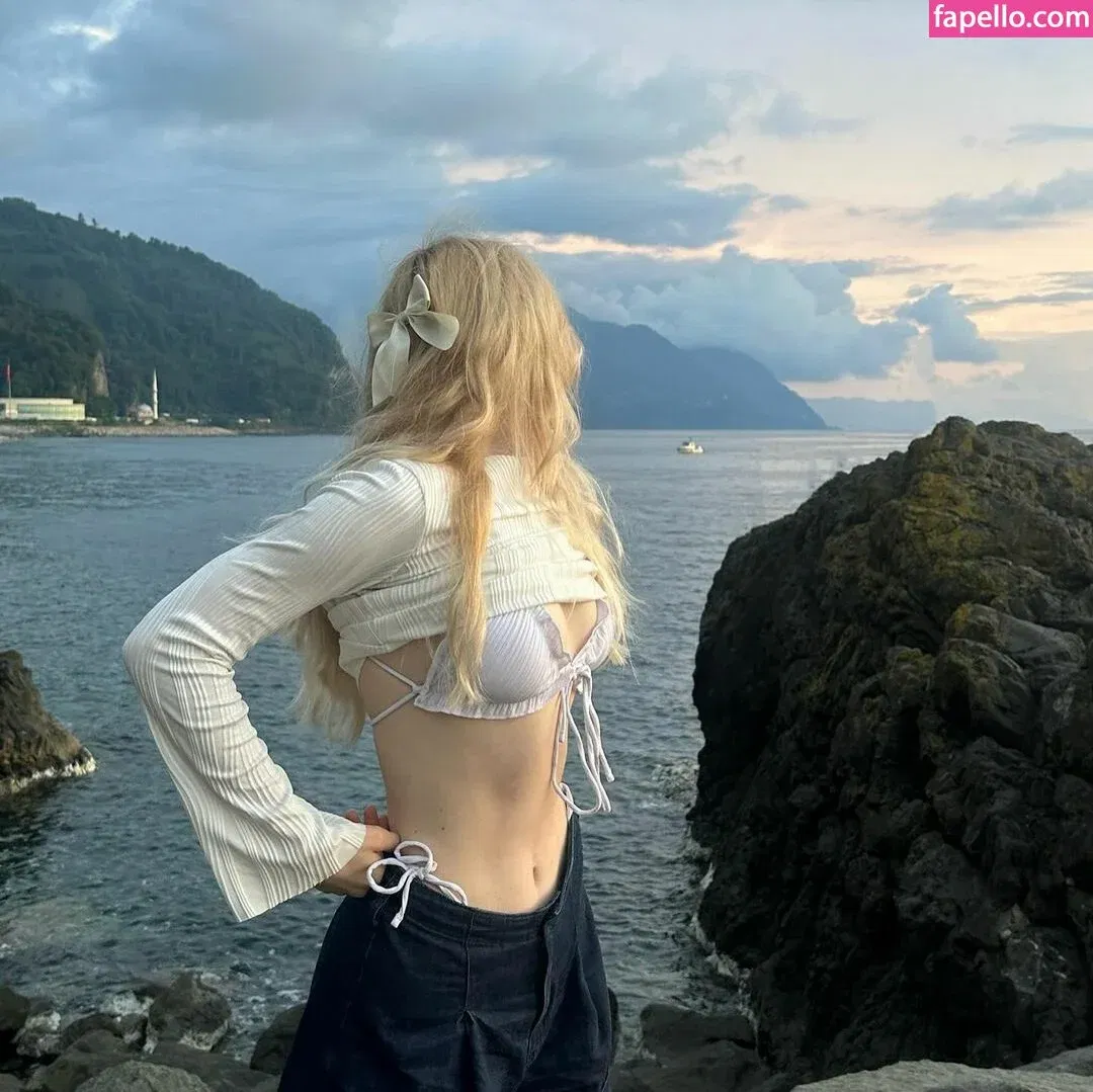 Nikki Beiar Onlyfans Photo Gallery 