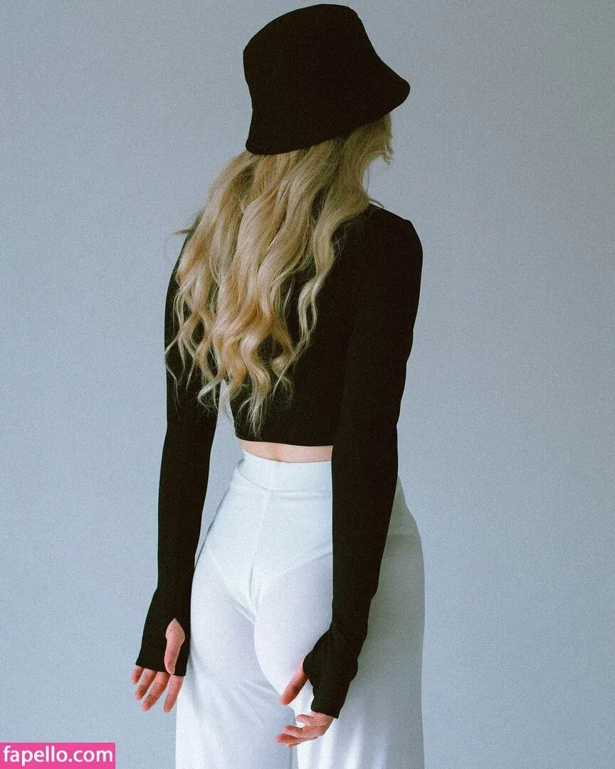 Nikki Beiar Onlyfans Photo Gallery 