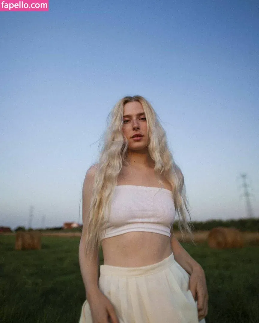 Nikki Beiar Onlyfans Photo Gallery 