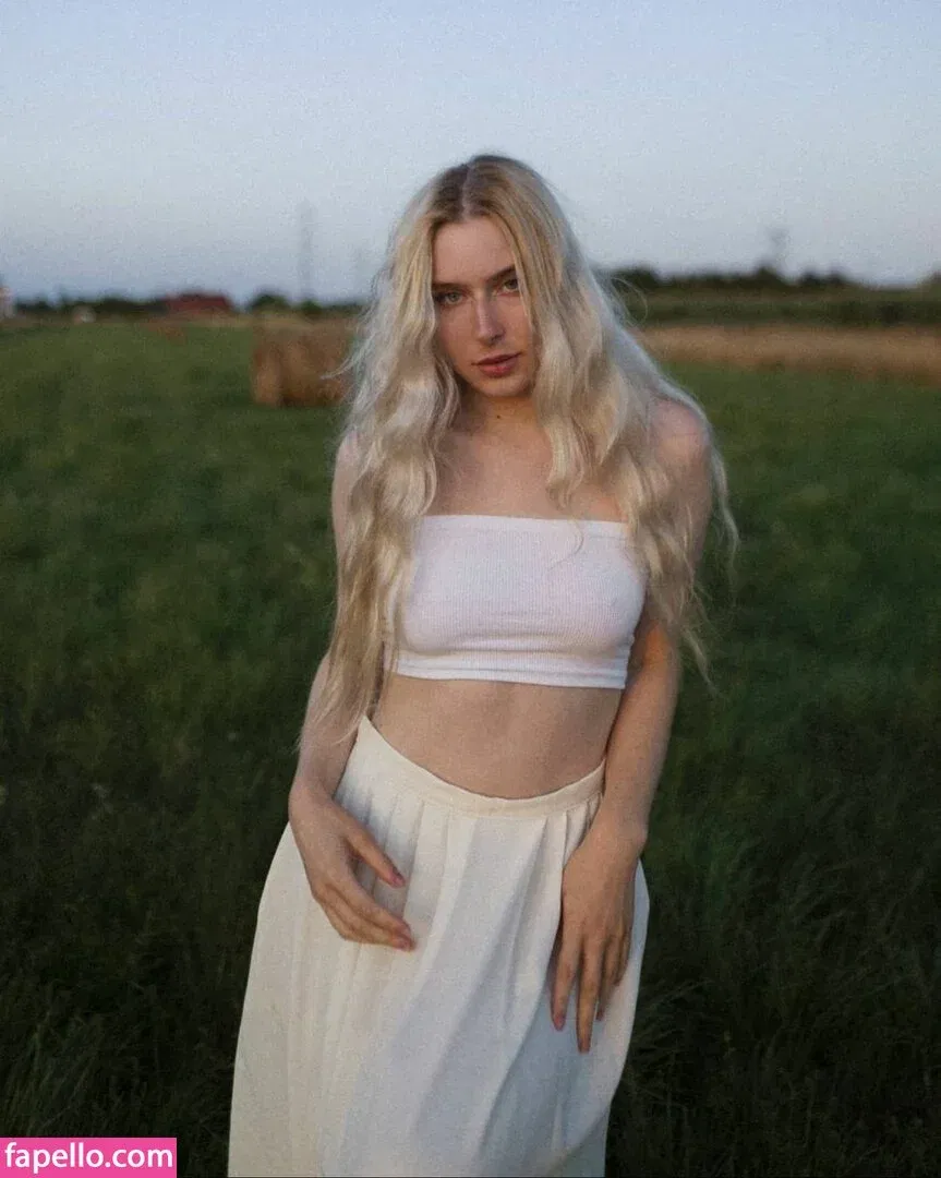 Nikki Beiar Onlyfans Photo Gallery 