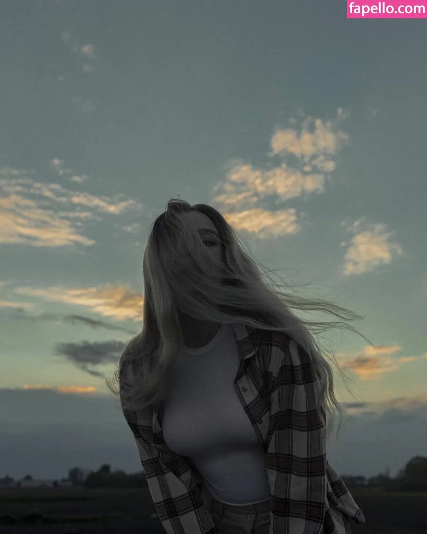 Nikki Beiar Onlyfans Photo Gallery 