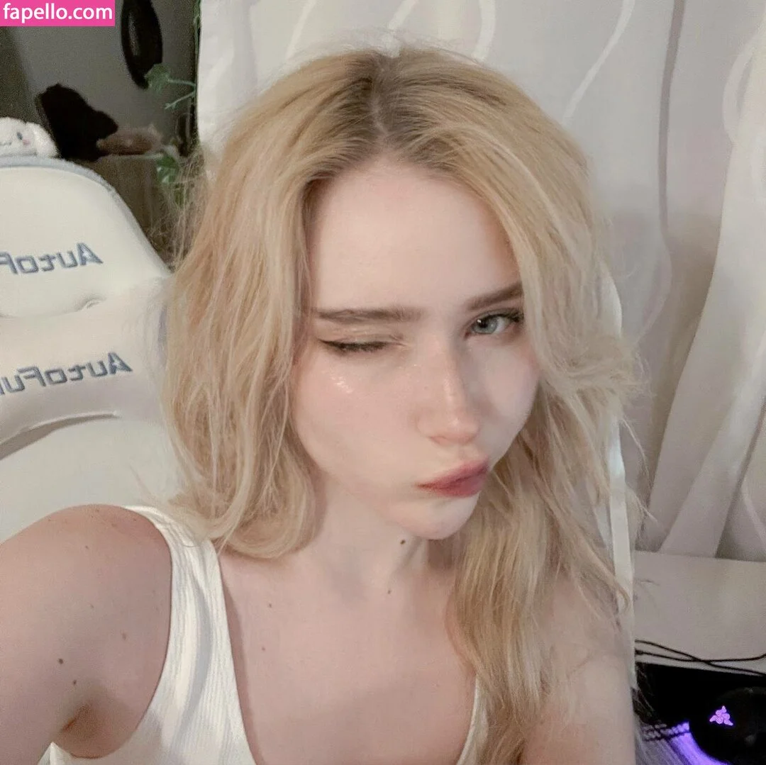 Nikki Beiar Onlyfans Photo Gallery 