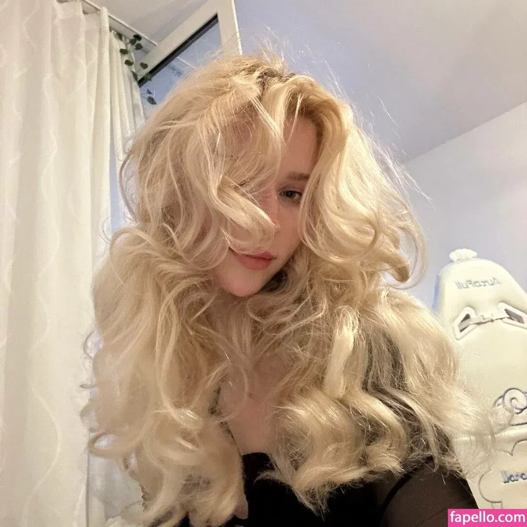 Nikki Beiar Onlyfans Photo Gallery 