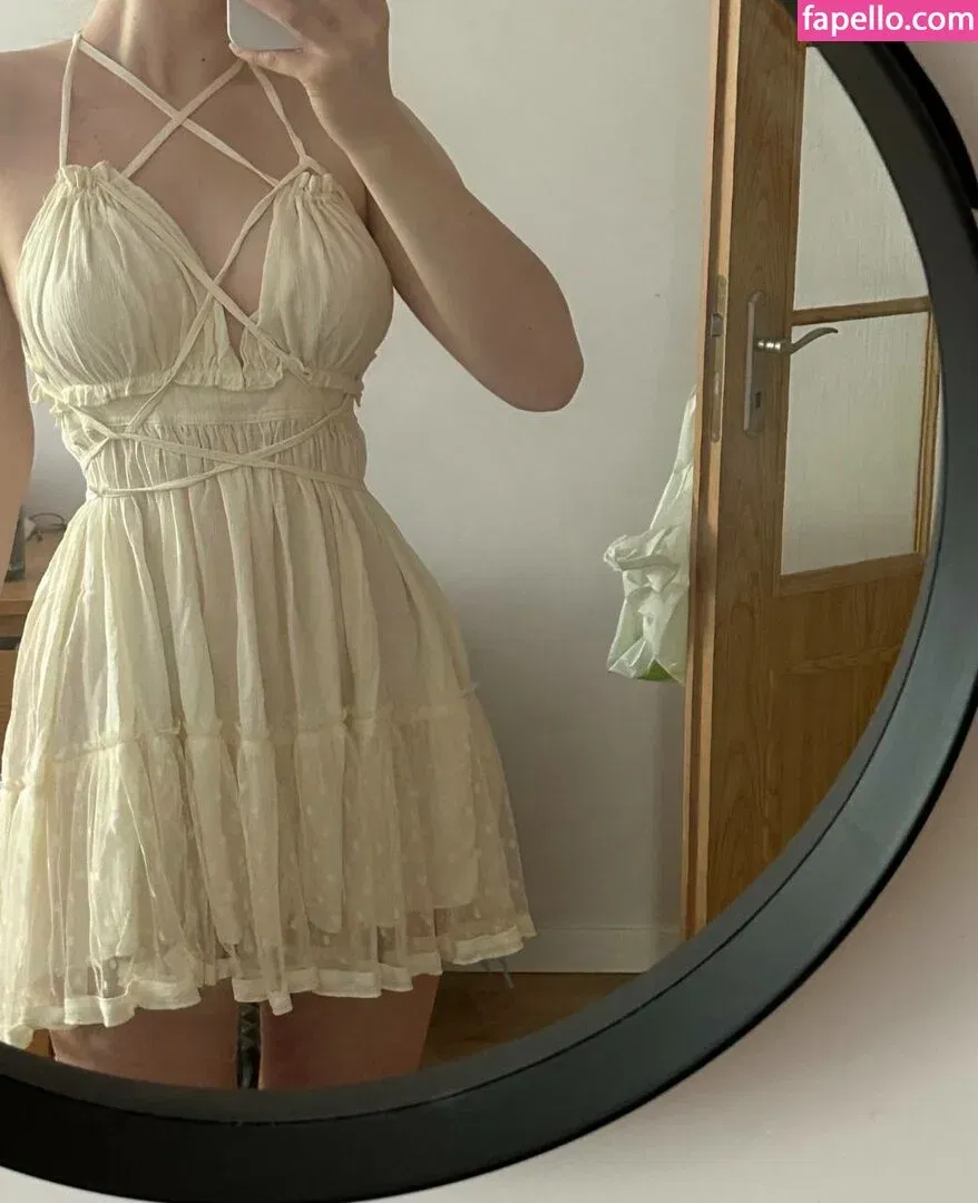 Nikki Beiar Onlyfans Photo Gallery 