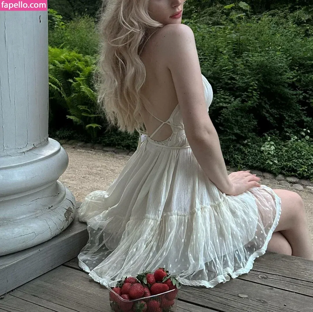 Nikki Beiar Onlyfans Photo Gallery 