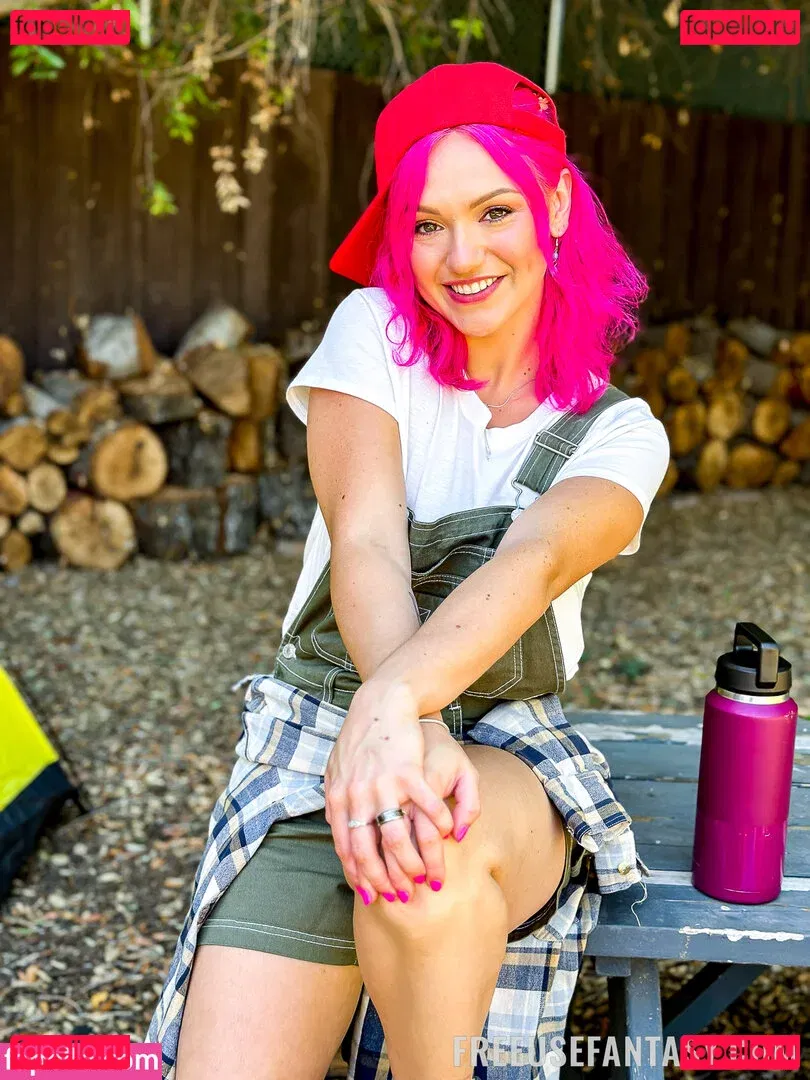 Gracie Gates Onlyfans Photo Gallery 