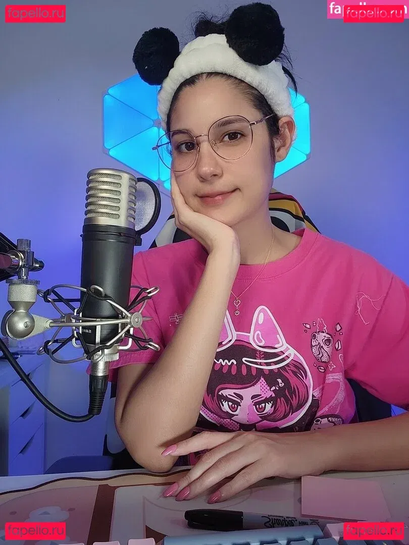 Jinuuu Onlyfans Photo Gallery 