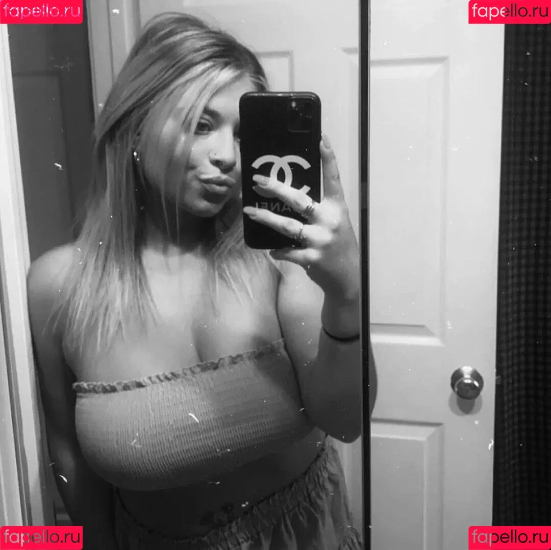 Meghan P Onlyfans Photo Gallery 