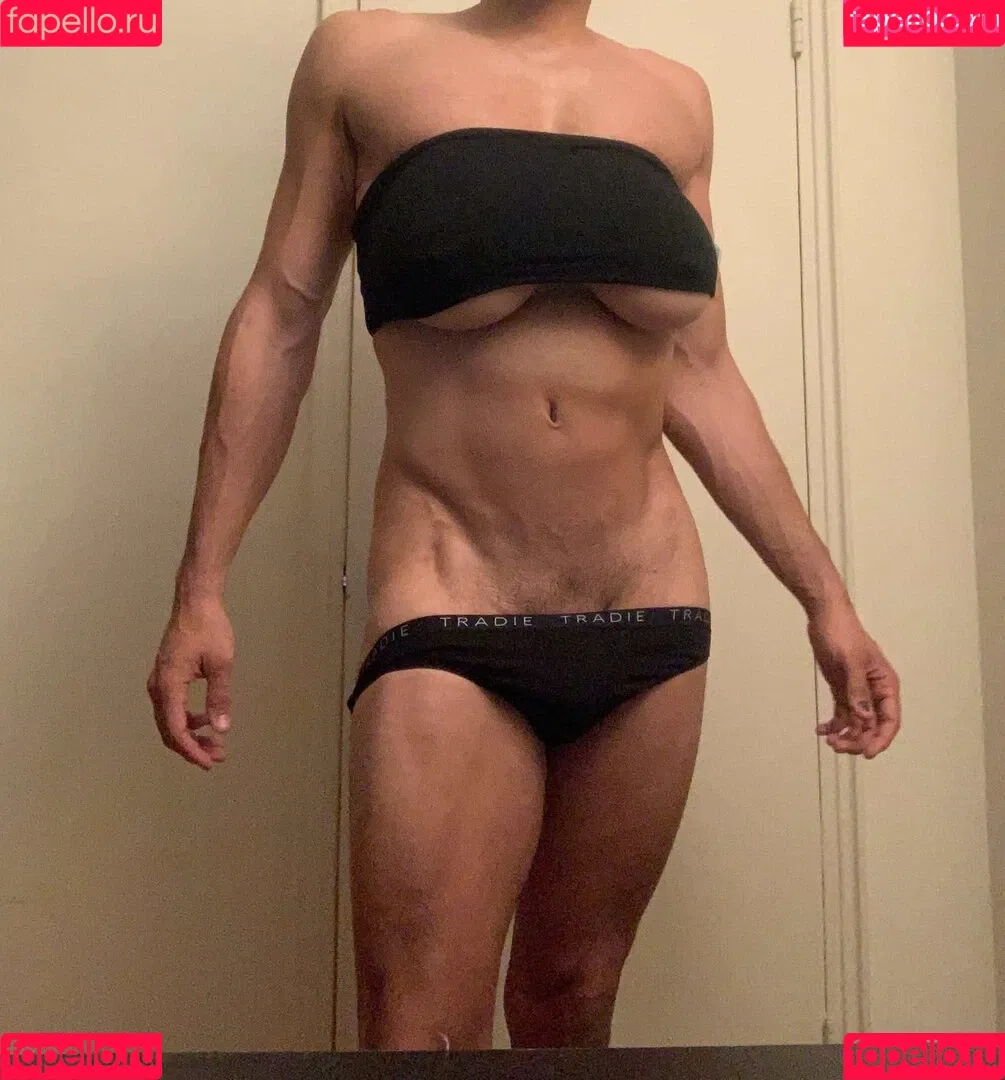Bella Barnes Onlyfans Photo Gallery 